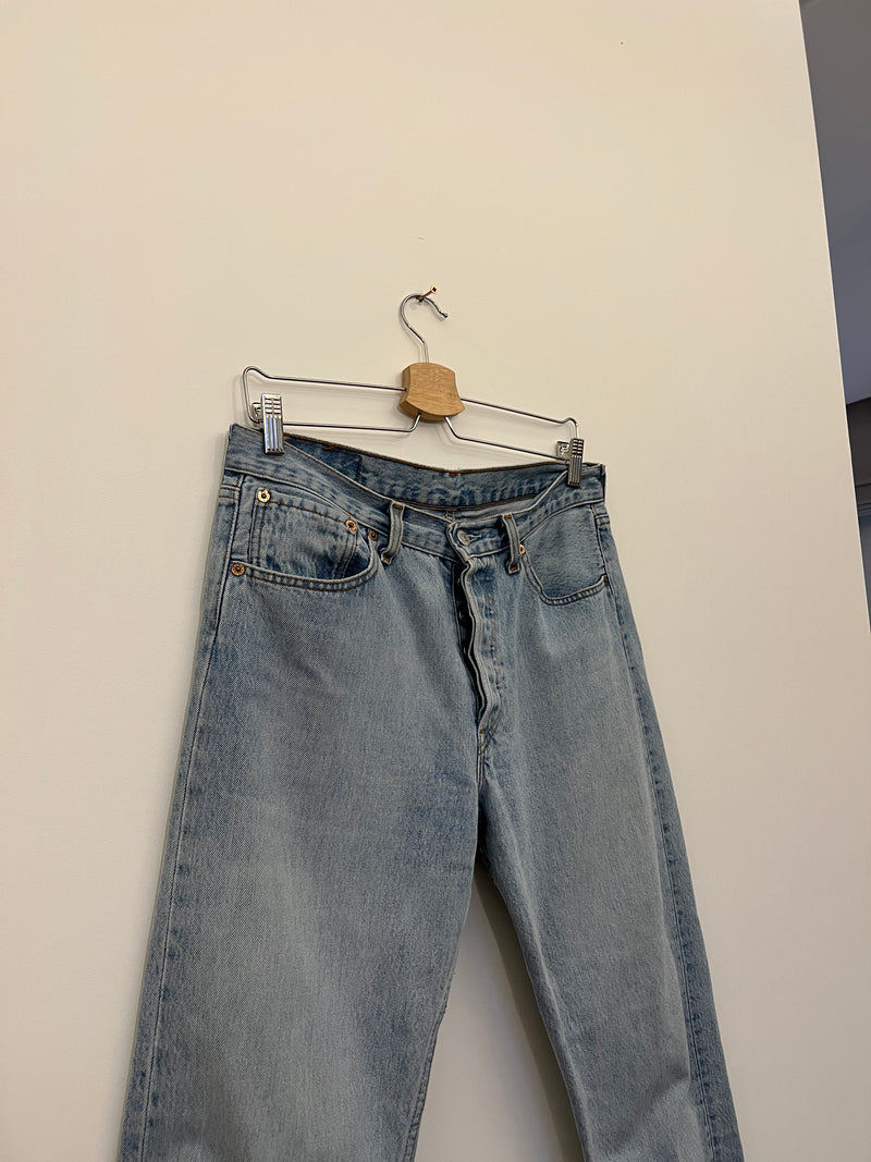 Levi's 501 W32